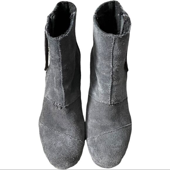 TOMS Desert Gray Suede Wedge Bootie Size 7 - Picture 4 of 15